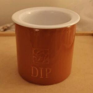 Dip dish holder
